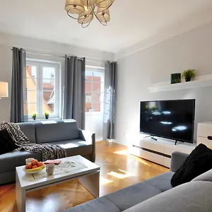https://milo-apartments-rynek.hotelswroclaw.com